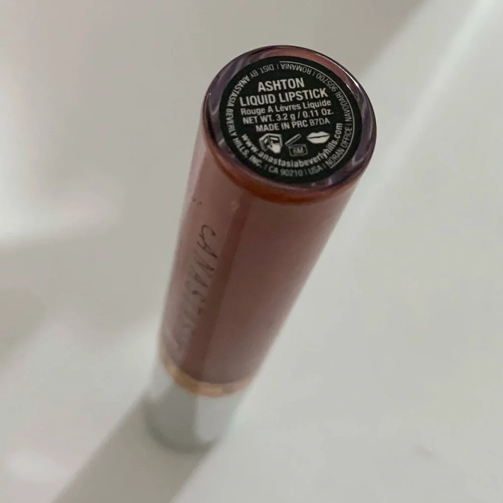 Anastasia Beverly Hills Smudge-Proof Matte Liquid Lipstick Ashton Full Size NWT - Picture 7 of 12